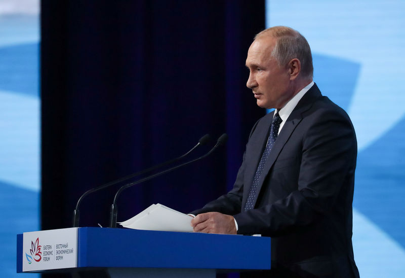بوتين يقول روسيا ستنتج صواريخ جديدة ويحذر من سباق تسلح