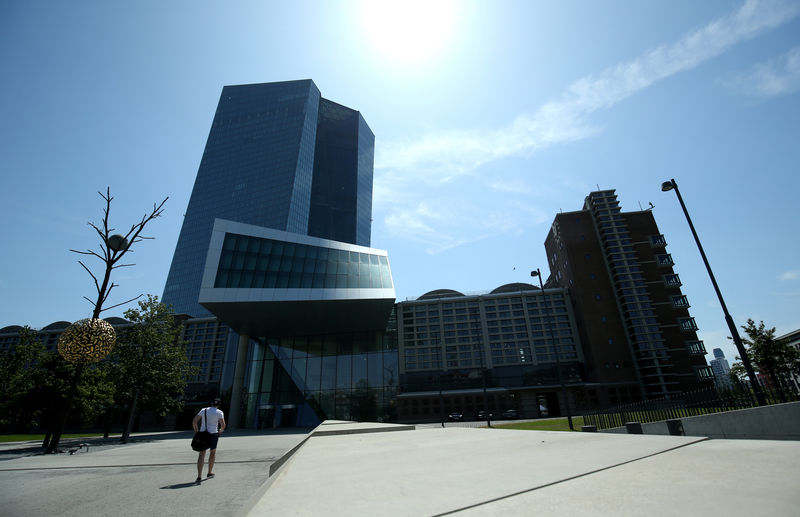 © Reuters. FILE PHOTO: European Central Bank (ECB) news conference in Frankfurt
