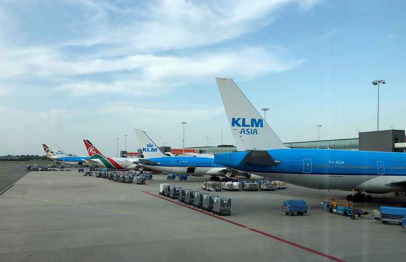 KLM ground staff to go on strike again on Sunday -trade union