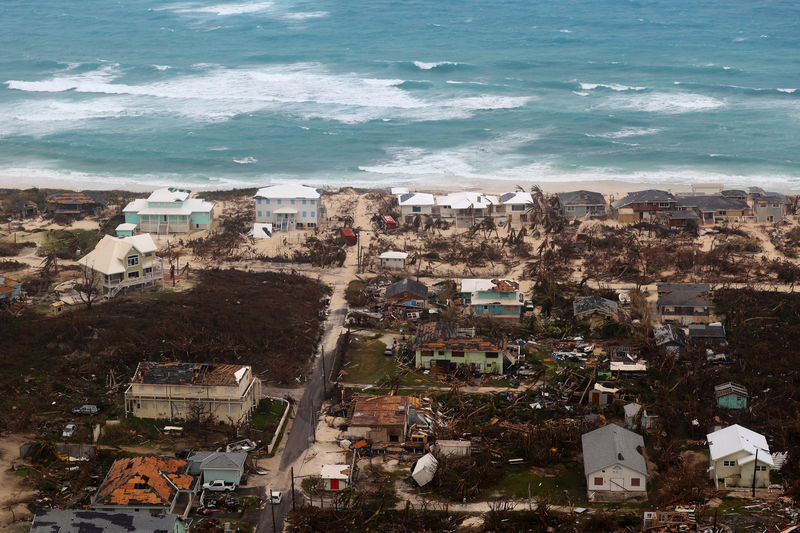 إعلام: ارتفاع عدد قتلى الإعصار دوريان في الباهاما إلى 43