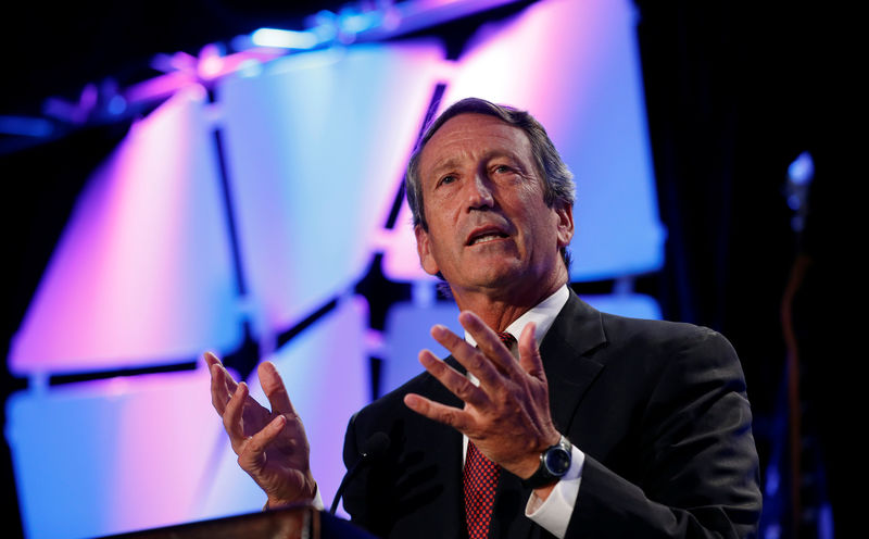 © Reuters. FILE PHOTO: Mark Sanford speaks at the LPAC conference in Chantilly, Virginia