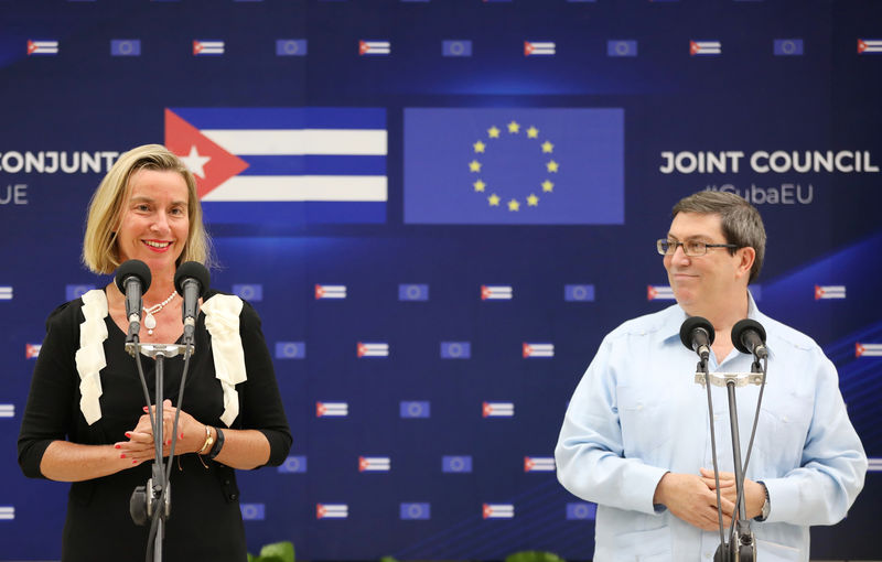 La UE triplica los fondos de cooperación en Cuba mientras EEUU incrementa las sanciones