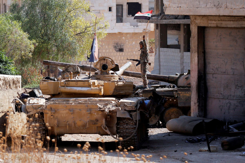 © Reuters. المرصد السوري ومصدر: ضربات جوية على منطقة أعلن فيها وقف لإطلاق النار