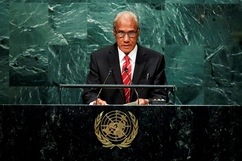© Reuters. Prime Minister of Tonga Akilisi Pohiva addresses the United Nations General Assembly in New York