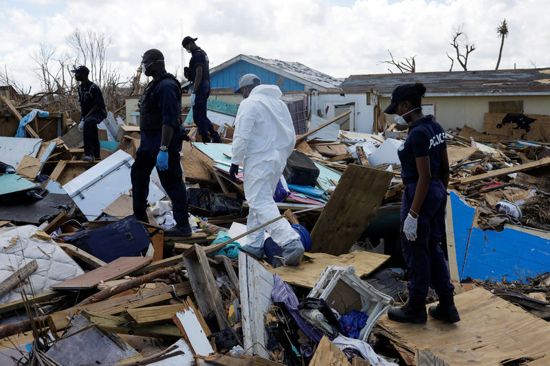 © Reuters. جزر الباهاما تقول إن 2500 مفقودون بعد الإعصار دوريان