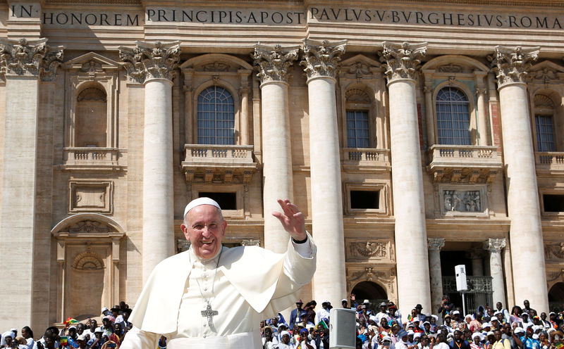 Papa convida líderes ao Vaticano para pacto global sobre educação