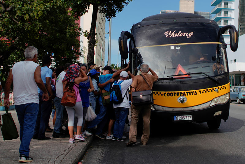 Cuba diz enfrentar falta de combustíveis devido a sanções dos EUA