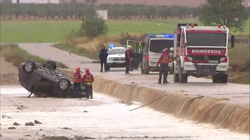 El temporal causa en España dos muertos y graves destrozos materiales
