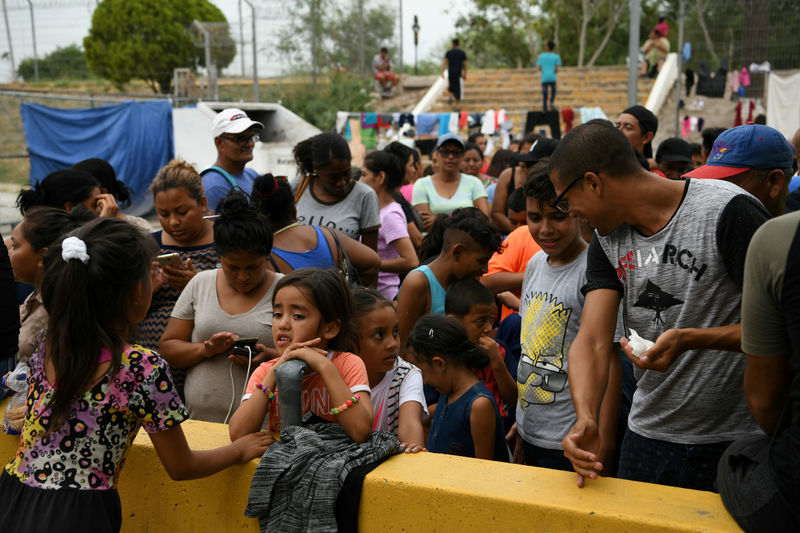 米最高裁の難民申請制限支持、容認できず＝メキシコ外相