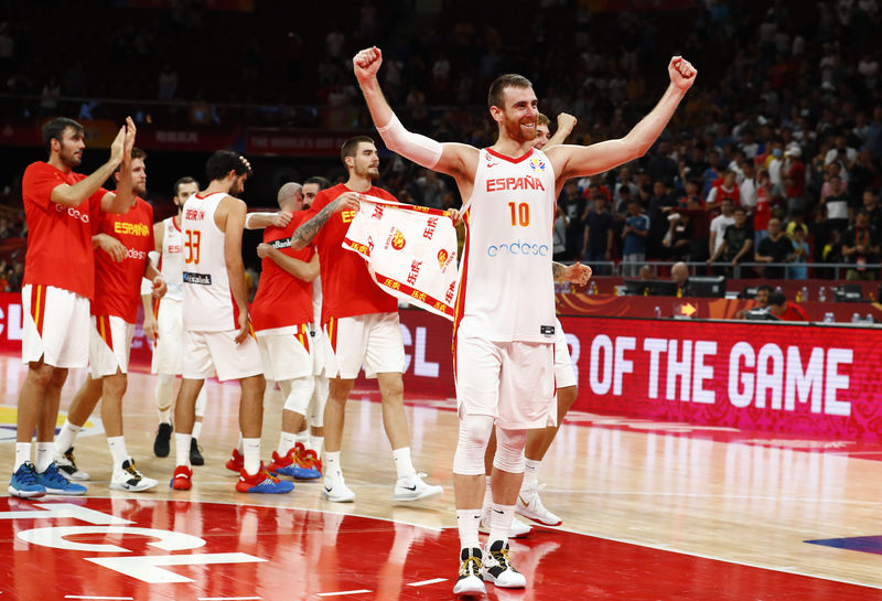 جاسول يقود إسبانيا إلى نهائي كأس العالم لكرة السلة