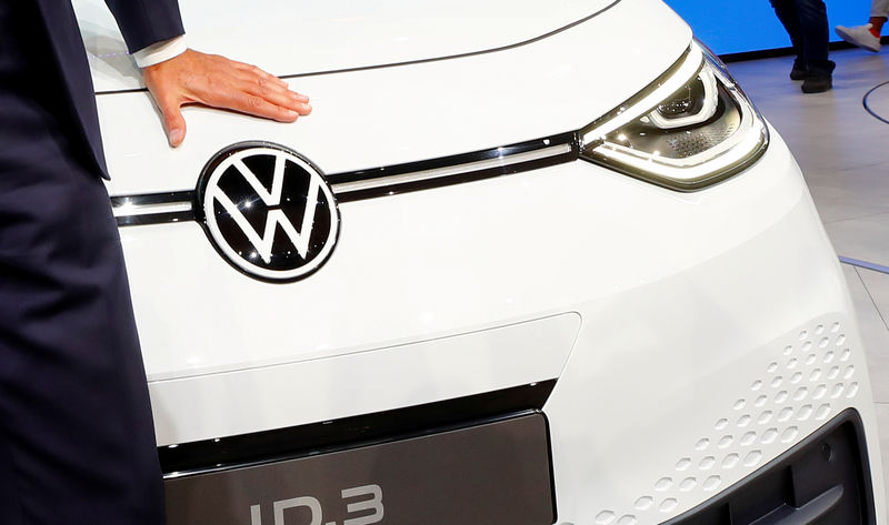 VW CEO shifts strategy from empire building to efficiency