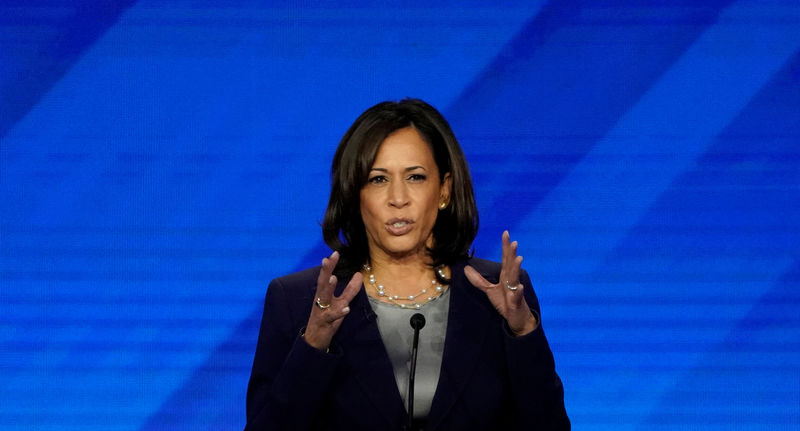 © Reuters. FILE PHOTO: Senator Kamala Harris speaks during the 2020 Democratic U.S. presidential debate in Houston
