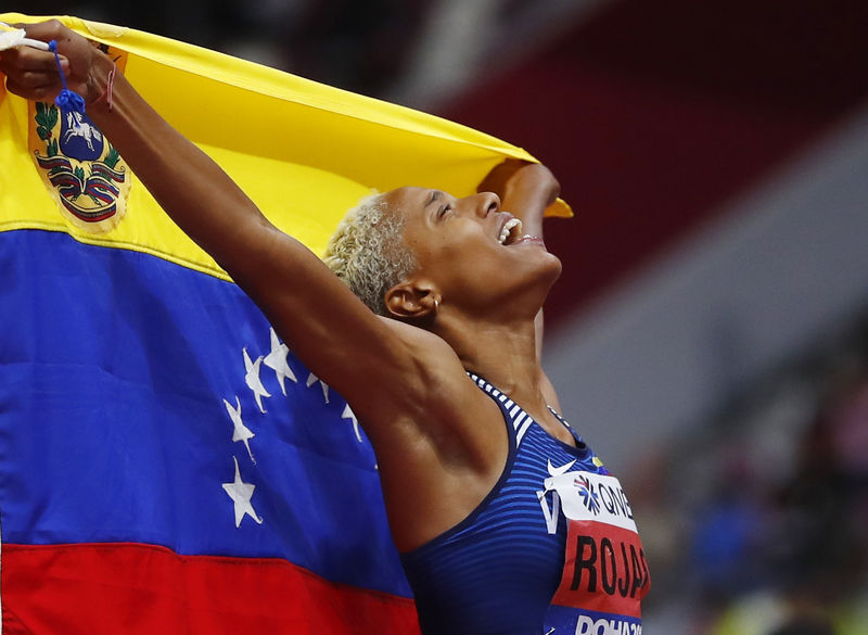 Venezuelan Rojas retains women's triple jump world title