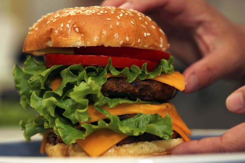 © Reuters. FILE PHOTO: Plant-based burger at Burcon's alternative meats protein lab in Winnipeg