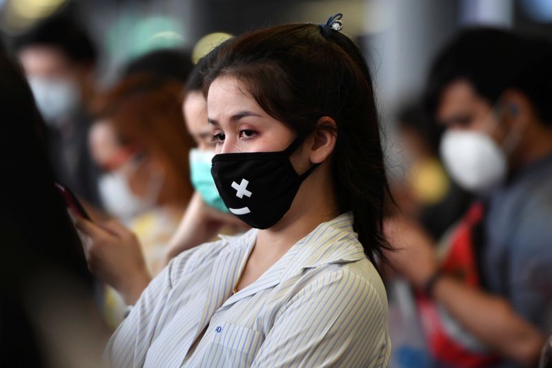 Ю.Корея будет массово тестировать на коронавирус, США пообещали более $1 млрд на вакцину