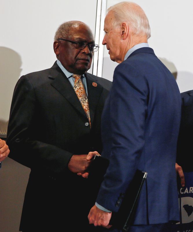 Biden obtém apoio crucial conforme democratas cortejam negros do sul dos EUA