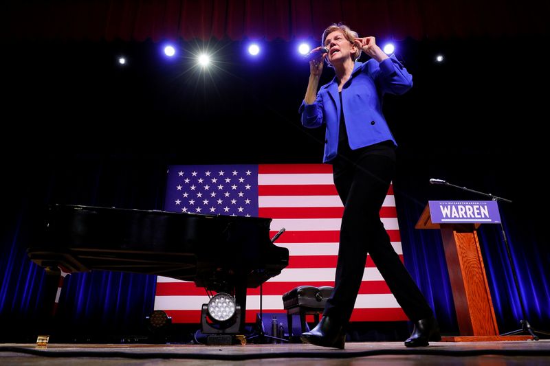 © Reuters. Democratic 2020 U.S. presidential candidate Warren campaigns in Orangeburg