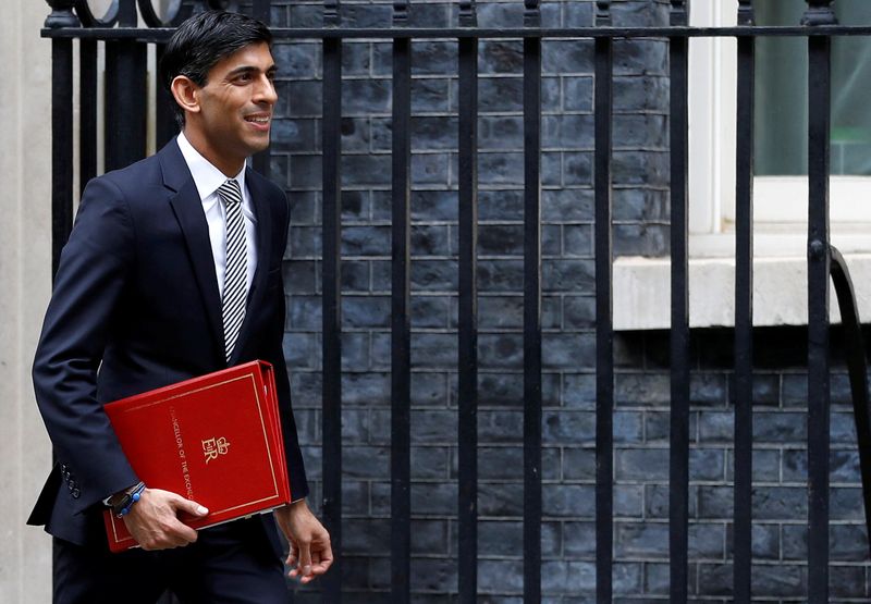 © Reuters. FILE PHOTO: Britain's Chancellor of the Exchequer Rishi Sunak is seen outside Downing Street in London