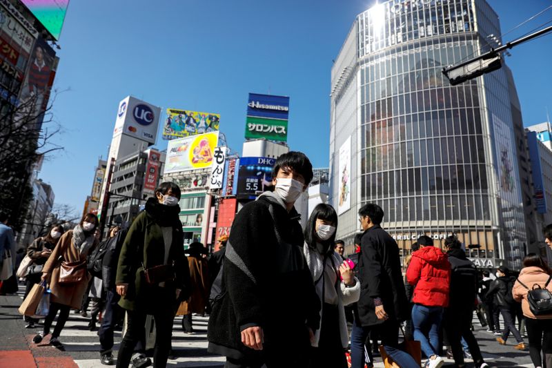 Prêmie Abe pede que todas as escolas do Japão fechem devido ao coronavírus