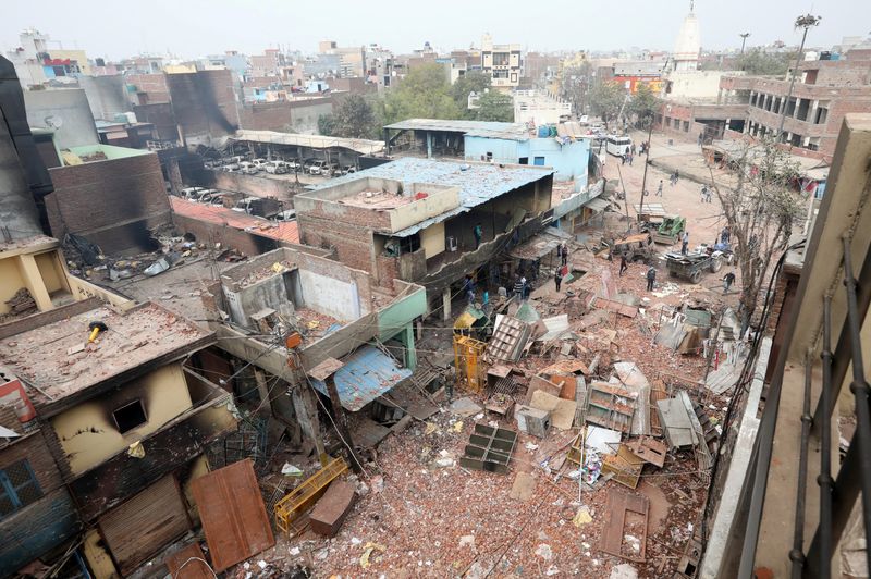 ارتفاع عدد قتلى العنف الديني في العاصمة الهندية إلى 32 شخصا