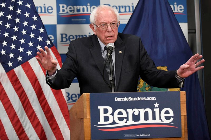 &copy; Reuters. FILE PHOTO: Democratic U.S. presidential candidate Bernie Sanders speaks about coronavirus in Burlington