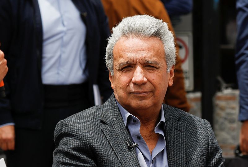 © Reuters. Ecuadorian President Lenin Moreno visits areas affected by protests, in Quito
