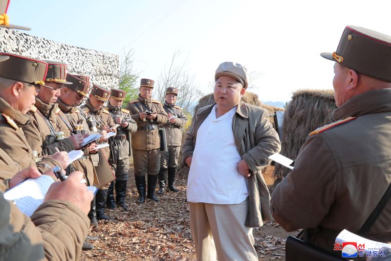 &copy; Reuters. North Korean leader Kim Jong Un guides a drill of mortar sub-units of North Korean Army