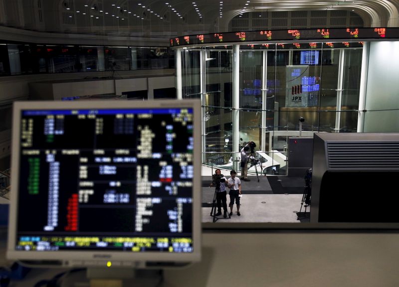 &copy; Reuters. アングル：業績予想の有無で日本株に明暗　中国関連に期待感