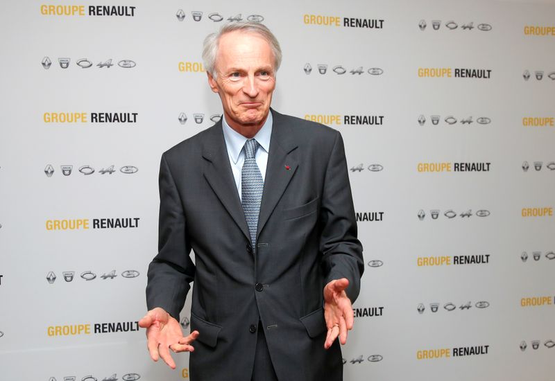 &copy; Reuters. FILE PHOTO: Chairman of Renault SA Jean-Dominique Senard attends a news conference at French carmaker Renault headquarters in Boulogne-Billancourt