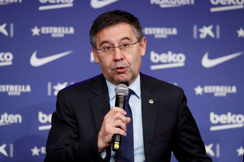 &copy; Reuters. El presidente del FC Barcelona, Josep Maria Bartomeu, durante una conferencia de prensa el 14 de enero de 2020