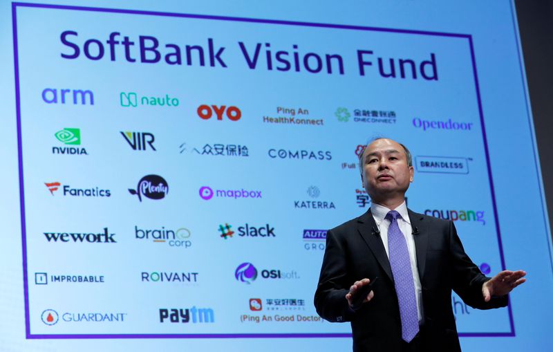 © Reuters. Masayoshi Son, presidente-executivo do Softbank, durante entrevista coletiva sobre o Vision Fund em Tóquio, Japão