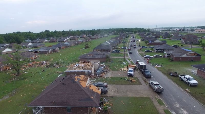 © Reuters. Área afetada por tornado em Monroe, Louisiana (EUA)