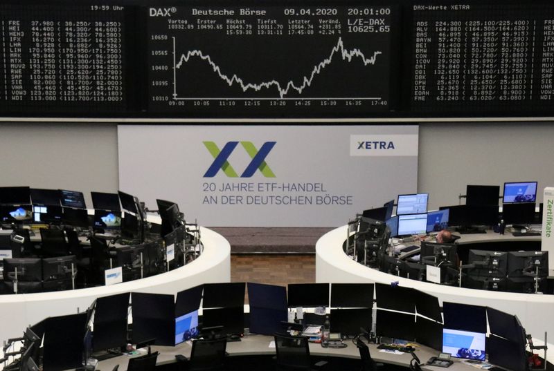 © Reuters. FILE PHOTO:  The German share price index DAX graph is pictured at the stock exchange in Frankfurt