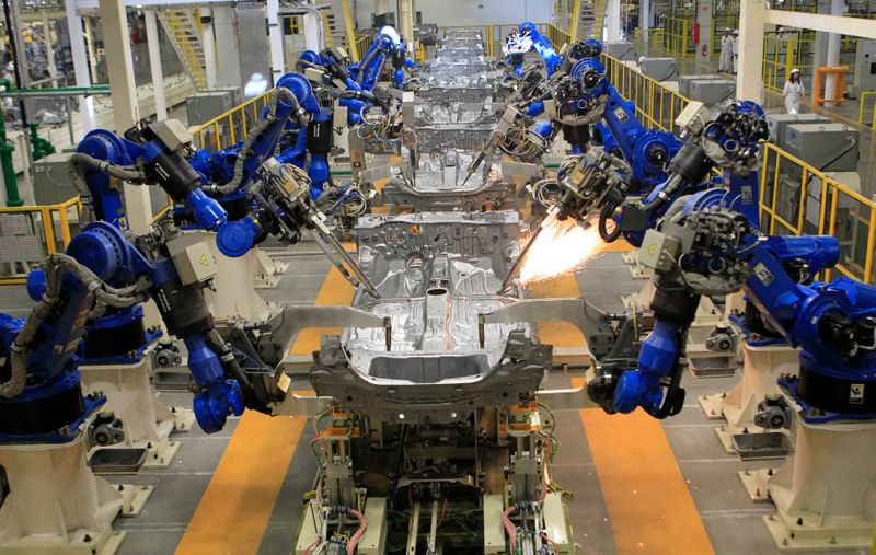 &copy; Reuters. A production line is seen after the opening of Honda&apos;s new automobile plant in a suburb of Celaya, Guanajuato