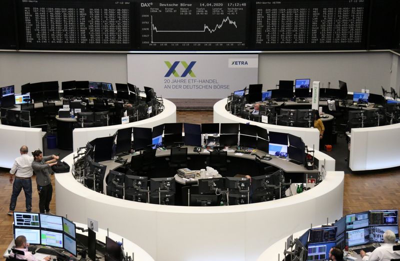 &copy; Reuters. FILE PHOTO: The German share price index DAX graph is pictured at the stock exchange in Frankfurt