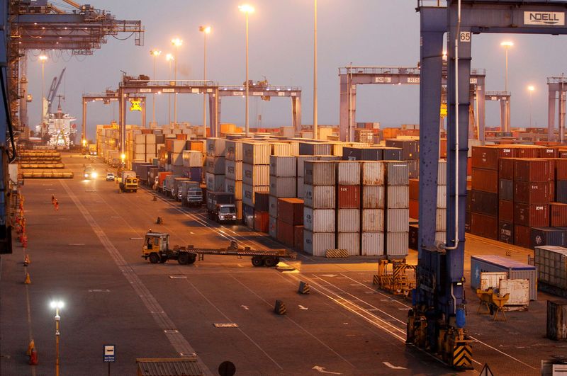 &copy; Reuters. FILE PHOTO: A general view of a container terminal is seen at Mundra Port in the western Indian state of Gujarat