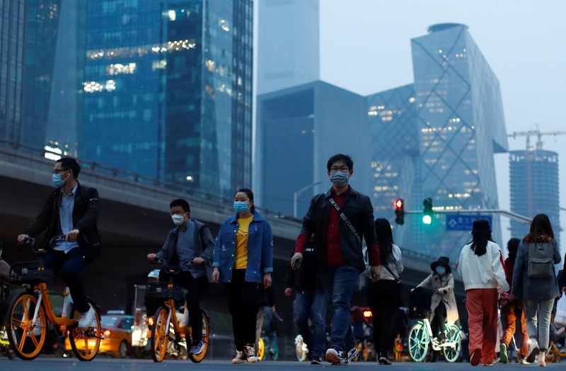 © Reuters. Propagación de la enfermedad por coronavirus (COVID-19) en Beijing