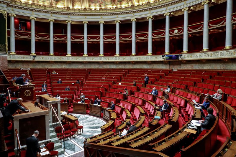 &copy; Reuters. CORONAVIRUS: LE PARLEMENT FRANÇAIS FINALEMENT AUTORISÉ À VOTER SUR &quot;STOPCOVID&quot;