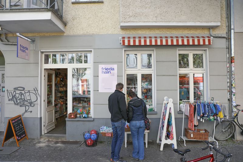 German shoppers not rushing back as stores reopen