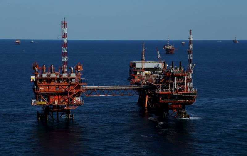 &copy; Reuters. Нефтяная платформа в Адриатическом море