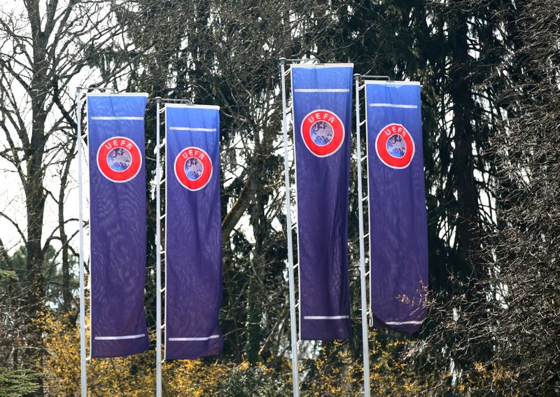 &copy; Reuters. FOTO DE ARCHIVO: La sede de la Unión Europea de Fútbol Amateur (UEFA) aparece en la foto antes de la reunión del Comité Ejecutivo en Nyon, Suiza