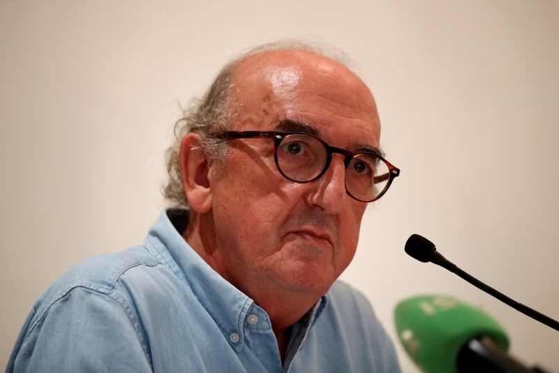 &copy; Reuters. FOTO DE ARCHIVO: Jaume Roures, presidente de la empresa española de medios de comunicación Mediapro, participa de una rueda de prensa tras ganar la mayoría de los derechos de televisión del campeonato francés de fútbol Ligue 1, en París, Francia, e