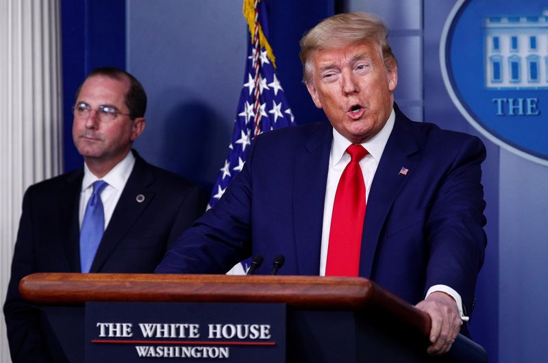 &copy; Reuters. U.S. President Trump leads daily coronavirus response briefing at the White House in Washington