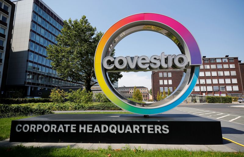 &copy; Reuters. The logo of German chemicals maker Covestro is pictured outside its headquarters in Leverkusen