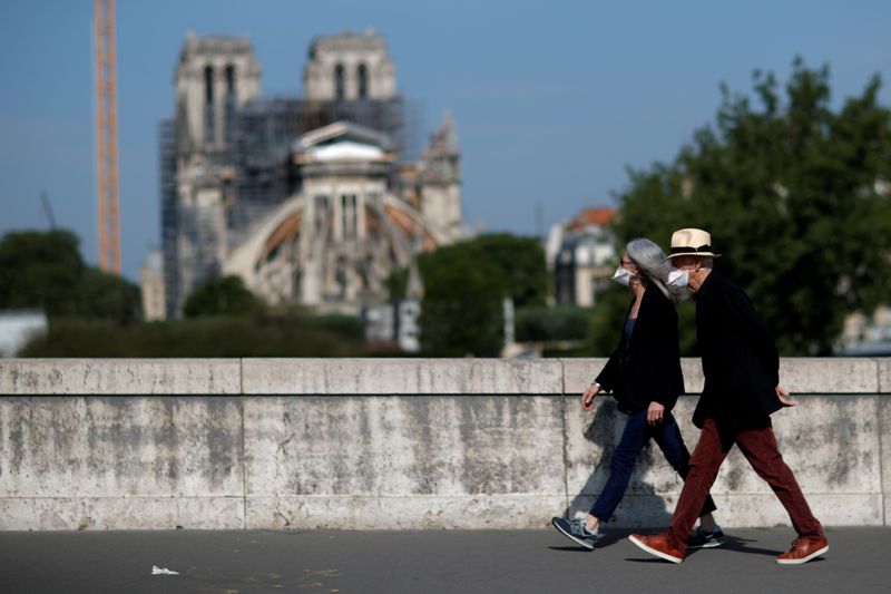 &copy; Reuters. CORONAVIRUS: PLUS DE 11 MILLIONS DE SALARIÉS AU CHÔMAGE PARTIEL EN FRANCE