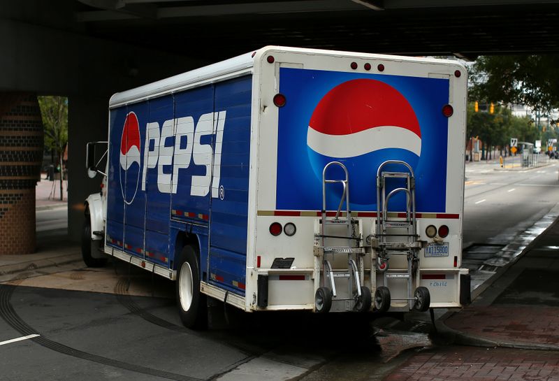 &copy; Reuters. Грузовик компании Pepsi в городе Шарлотт