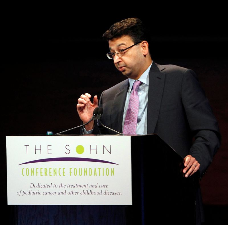 &copy; Reuters. FILE PHOTO: Dinakar Singh, founding partner of TPG-Axon Capital, speaks at the 16th annual Sohn Investment Conference in New York