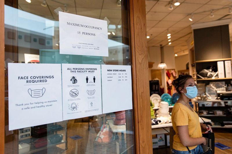 &copy; Reuters. FILE PHOTO: Destiny USA mall reopens as COVID-19 restrictions are eased