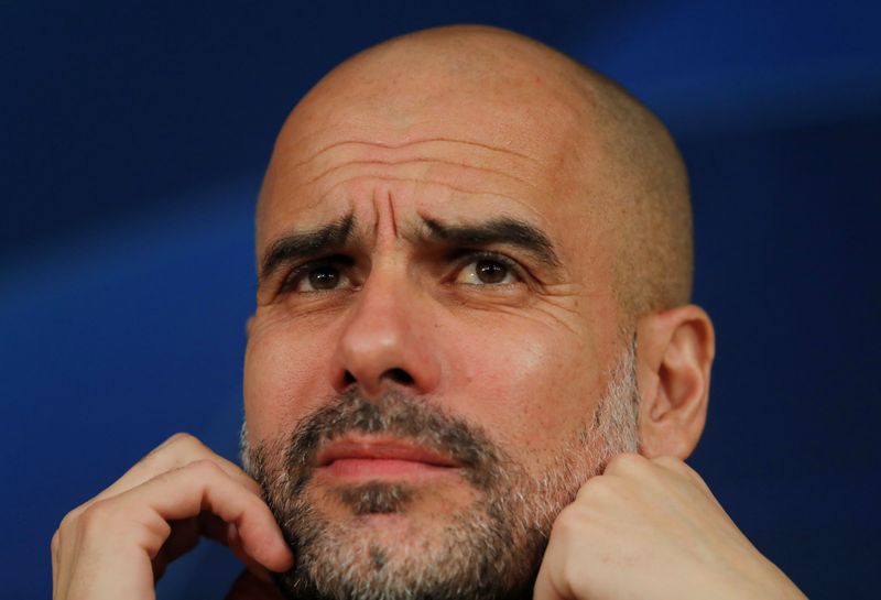 &copy; Reuters. El DT del Manchester City, Pep Guardiola, durante una conferencia de prensa previa al partido entre su equipo y el Real Madrid por la Liga de Campeones, en Madrid