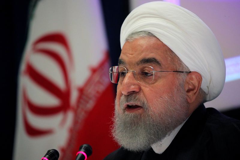 &copy; Reuters. مشرعون إيرانيون محافظون يتراجعون عن تحرك لمساءلة روحاني